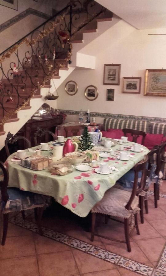 Bed and Breakfast La Via Dei Presepi Neapol Exteriér fotografie